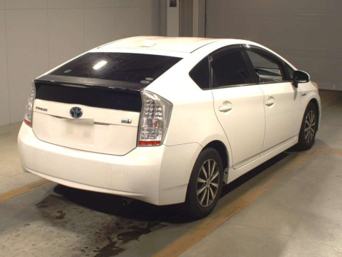 2010 Toyota Prius ZVW30[1]