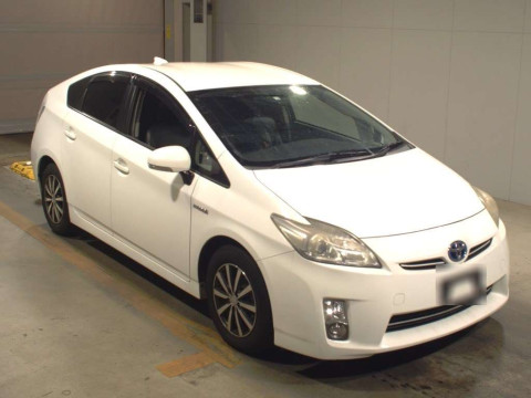 2010 Toyota Prius ZVW30[2]