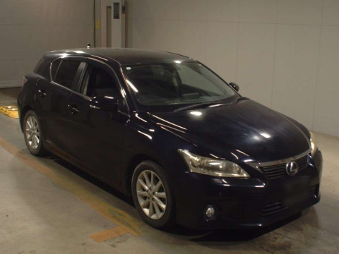 2011 Lexus CT ZWA10[2]