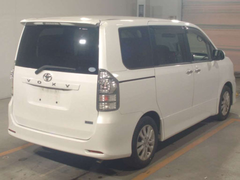 2010 Toyota Voxy ZRR70W[1]