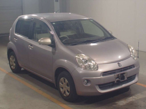 2010 Toyota Passo KGC30[2]