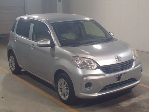 2016 Toyota Passo M700A[2]