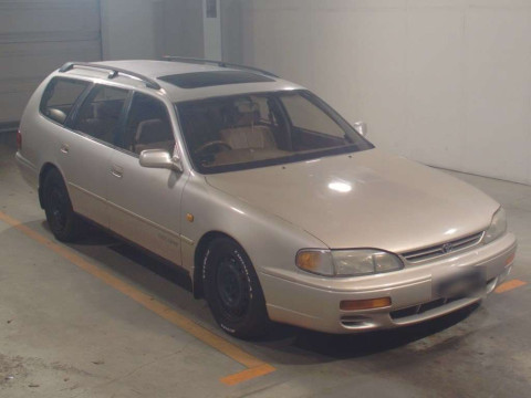 1995 Toyota Scepter SXV15W[2]