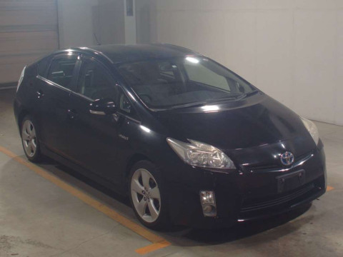 2010 Toyota Prius ZVW30[2]