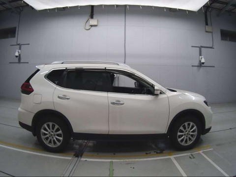 2018 Nissan X-Trail NT32[2]