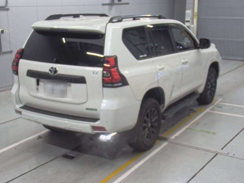 2022 Toyota Land Cruiser Prado TRJ150W[1]