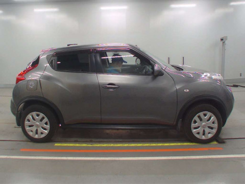 2011 Nissan JUKE YF15[2]