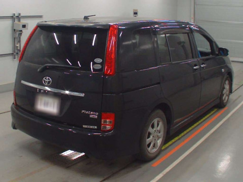 2010 Toyota Isis ZGM10W[1]