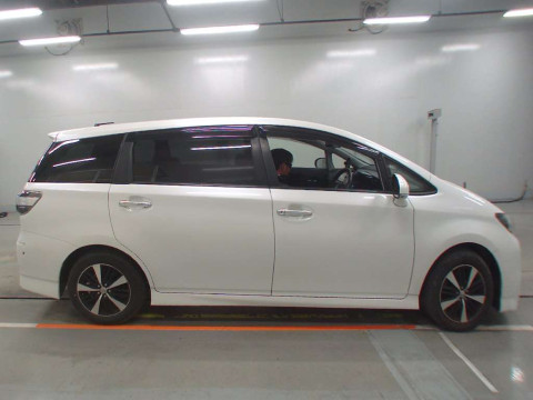 2015 Toyota Wish ZGE20W[2]