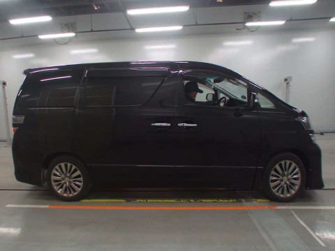 2014 Toyota Vellfire ANH20W[2]