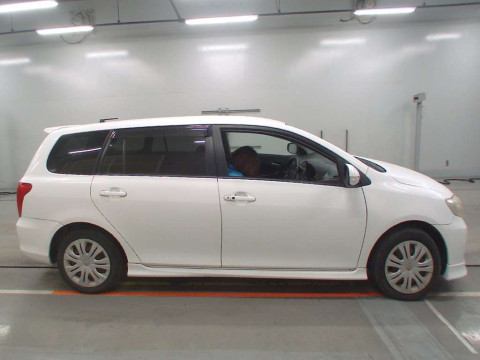 2008 Toyota Corolla Fielder ZRE142G[2]