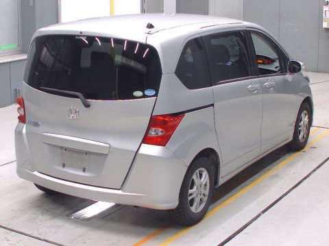 2010 Honda Freed GB3[1]