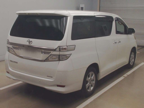 2011 Toyota Vellfire ANH20W[1]