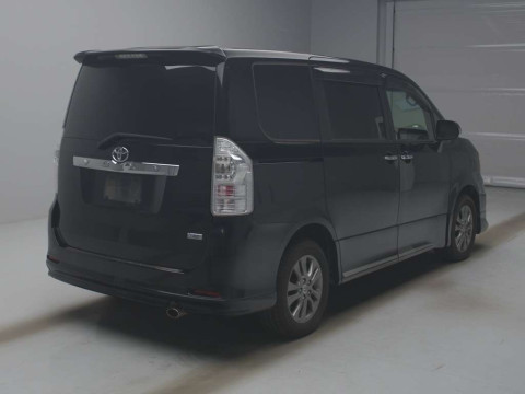 2012 Toyota Voxy ZRR75W[1]