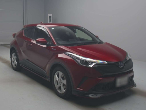 2017 Toyota C-HR ZYX10[2]