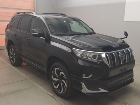 2020 Toyota Land Cruiser Prado TRJ150W[2]