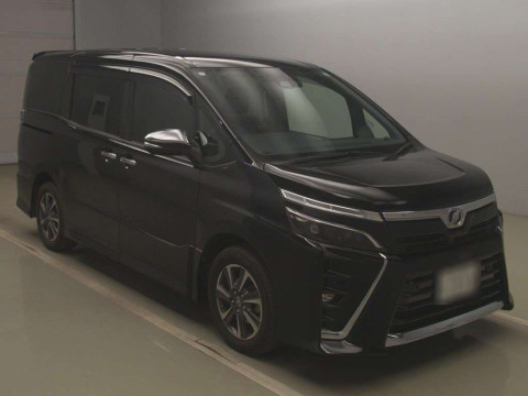 2019 Toyota Voxy ZRR80W[2]