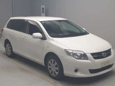 2012 Toyota Corolla Fielder NZE141G[2]