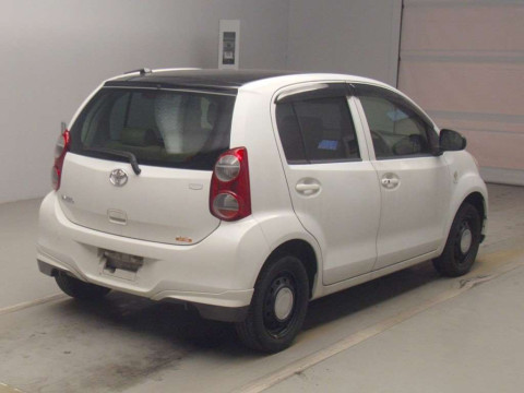 2013 Toyota Passo KGC30[1]