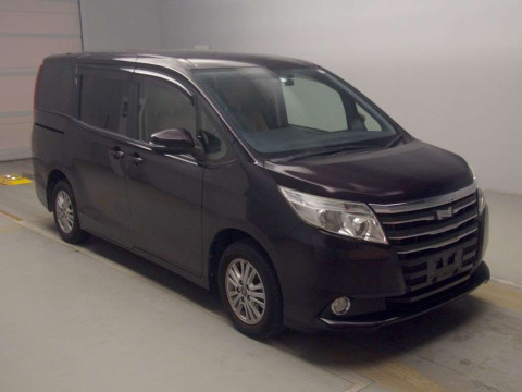 2014 Toyota Noah ZRR80G[2]