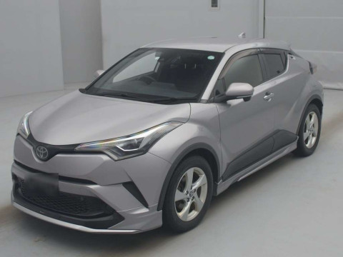 2018 Toyota C-HR NGX50[0]