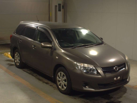 2010 Toyota Corolla Fielder NZE141G[2]