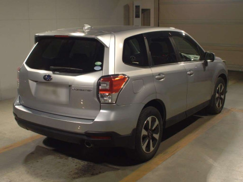 2016 Subaru Forester SJ5[1]