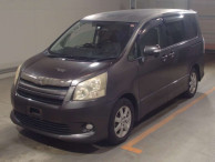 2008 Toyota Noah