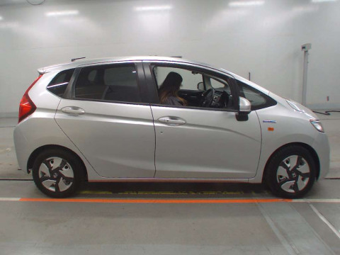 2014 Honda Fit Hybrid GP5[2]