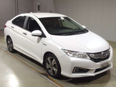 2015 Honda Grace GM4[2]