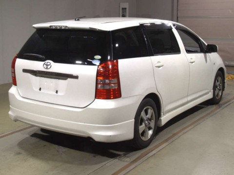 2005 Toyota Wish ZNE10G[1]