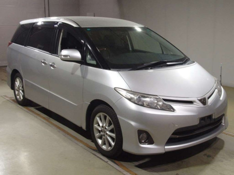 2010 Toyota Estima ACR50W[2]