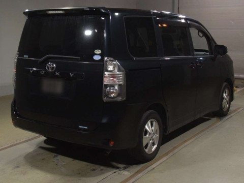 2010 Toyota Voxy ZRR70G[1]