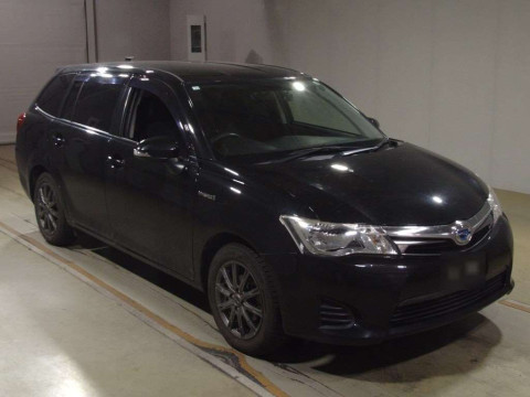 2014 Toyota Corolla Fielder NKE165G[2]