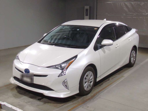 2016 Toyota Prius ZVW50[0]