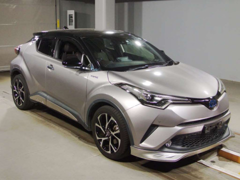 2018 Toyota C-HR ZYX10[2]