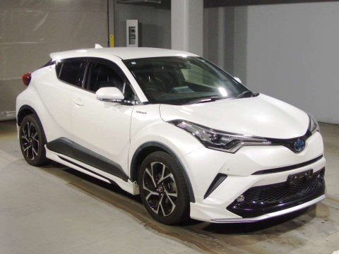 2018 Toyota C-HR ZYX10[2]