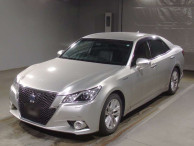 2013 Toyota Crown Hybrid