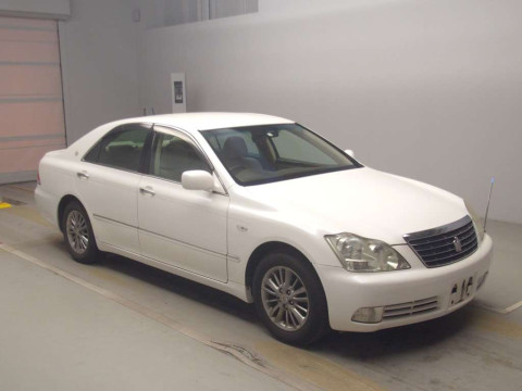 2005 Toyota Crown GRS182[2]