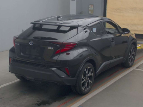 2021 Toyota C-HR ZYX11[1]