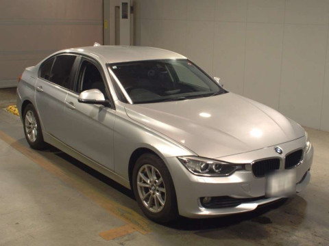 2014 BMW 3 Series 3D20[2]