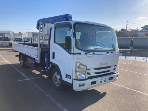 2018 Isuzu Elf Truck NPR85AR[2]