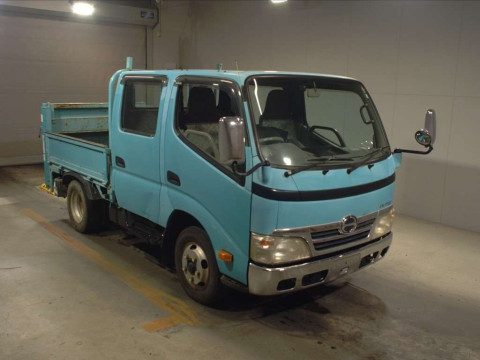 2010 Hino DUTRO XZU308M[2]