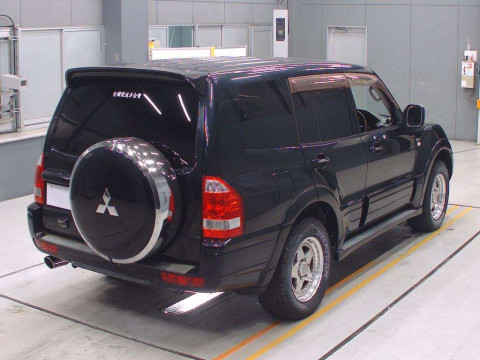 2005 Mitsubishi Pajero V73W[1]