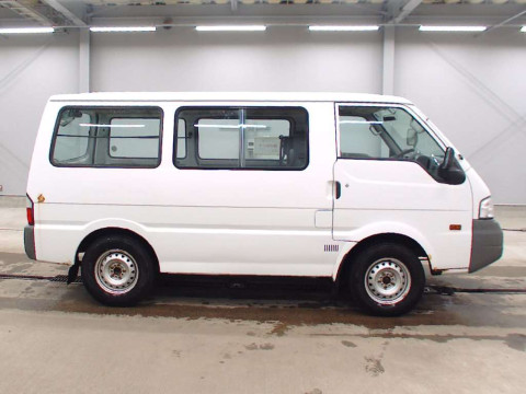 2009 Mitsubishi Delica Van SK82MM[2]