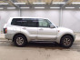 2000 Mitsubishi Pajero