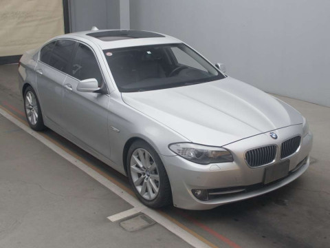 2012 BMW 5 Series FR35[2]