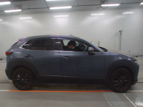 2020 Mazda CX-30 DM8P[2]