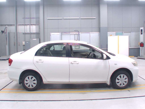 2010 Toyota Corolla Axio NZE141[2]