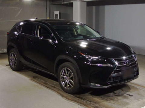 2015 Lexus NX AGZ10[2]